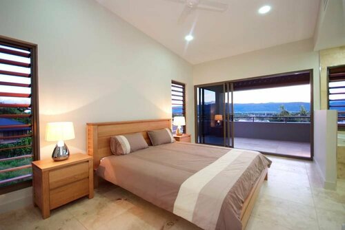 Villa One on Murphy Luxury Villa, Rezervați Vilă Port Douglas 