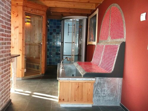 Recreatiepark Wiringherlant, Book Hotel Hippolytushoef 