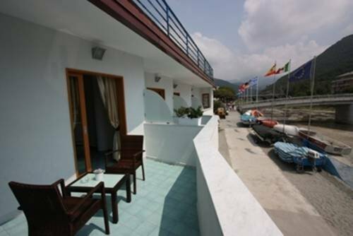 Hotel Bagni Arcobaleno, Book Hotel Hoteller i Cinque Terre med parkering, Parkering