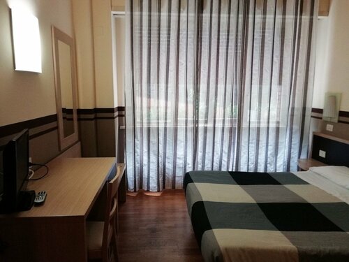 Hotel La Fonte, Book Hotel Romagna hoteller med parkering, Parkering
