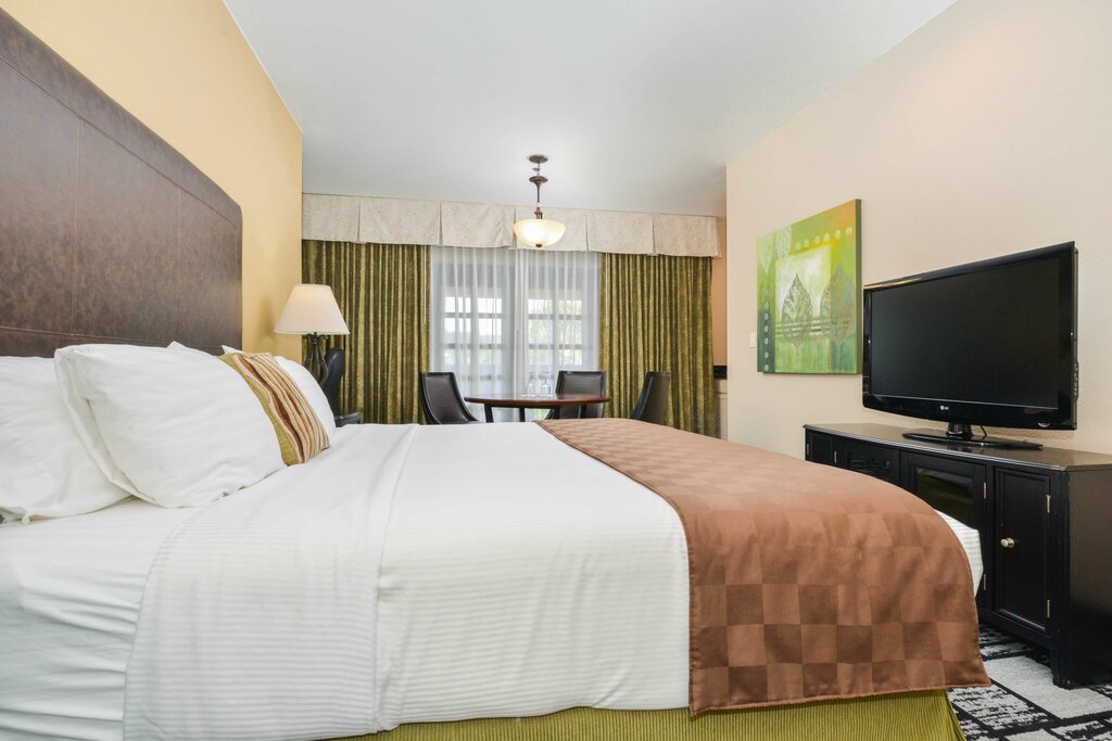 Best Western Plus Meridian Inn & Suites