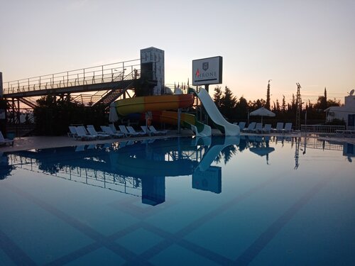 Throne Beach Resort & SPA, Rezerwuj Ośrodek wypoczynkowy Hotele w Side Coast z parkingiem, Parking