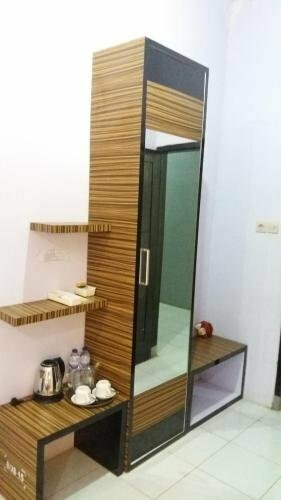 Edotel Kusuma, Rezerwuj Hotel Giri East Java