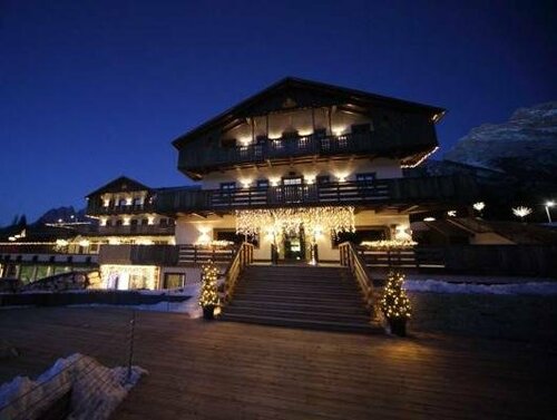 Rosapetra SPA Resort - Small Luxury Hotels of the World, Забронировать Курортный отель Курортные отели Кадоре, Курортный отель