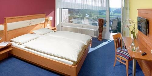 Hotel Haus Wallstein, Забронировать Отель Валлендорф Айфель