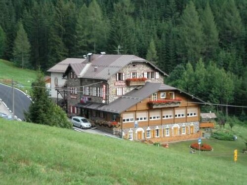 Small & Lovely Hotel Zaluna, Забронировать Отель Предаццо Кавалезе