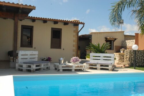 Villa Flora, Book Villa Sommerhuse i Sicilien, Hytte
