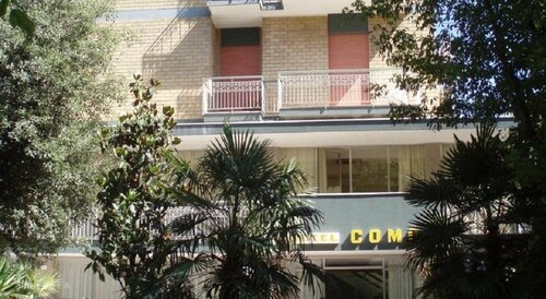 Hotel Como, Забронировать Отель Отели Белларива с парковкой, Парковка