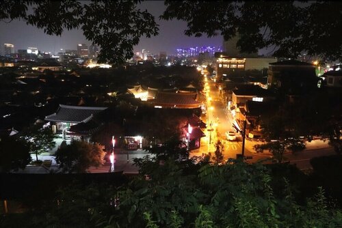 views over Hanok villiage, Забронировать Отель Отели Чолла-Пукто 3 звезды, 3*