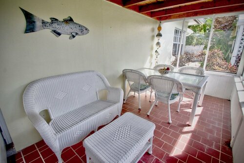 Cottages by the Ocean, Забронировать Отель Помпано-Бич Broward County