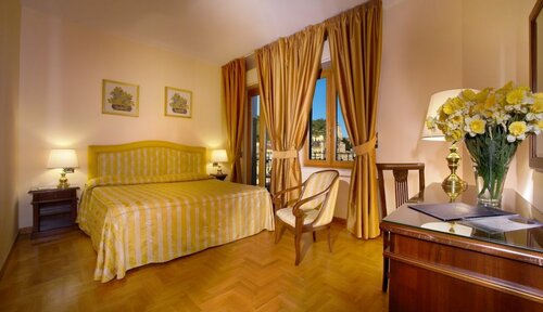 Hotel Isabella, Забронировать Отель Таормина Побережье Таормины