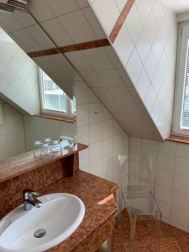 Hotel Csejtei, Забронировать Отель Отели Фельдбах 3 звезды, 3*