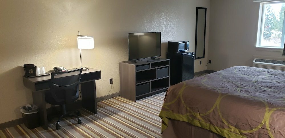 Super 8 by Wyndham Sidney