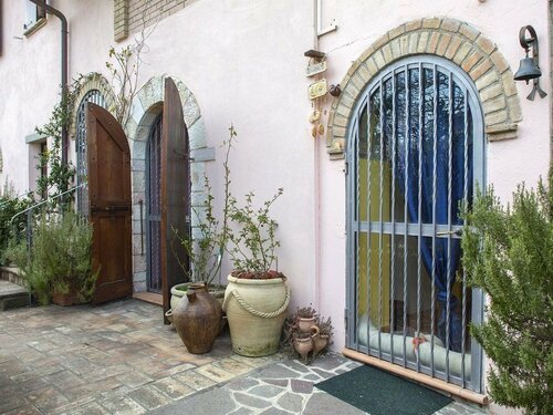 B&B With Pool and View of Assisi, Book Bed and Breakfast Hoteller i Assisi med pool, Swimmingpool