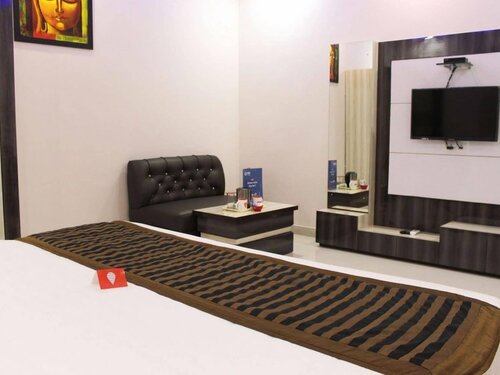 OYO 3202 Hotel Gayatri Residency, Забронировать Отель Отели Taj Ganj с парковкой, Парковка