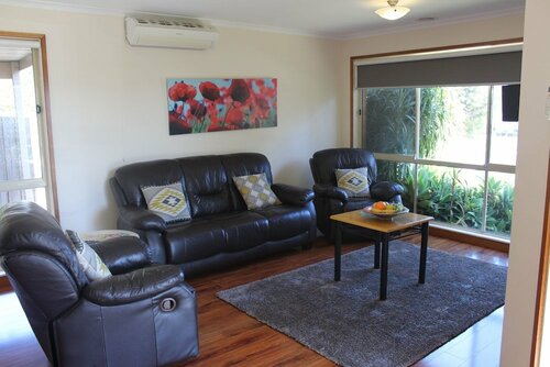 Australian Home Away @ Doncaster Andersons Creek 2, Rezerwuj Hotel Doncaster Melbourne