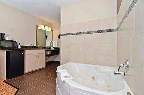 Clackamas Inn and Suites, Забронировать Отель Клакамас Willamette Valley