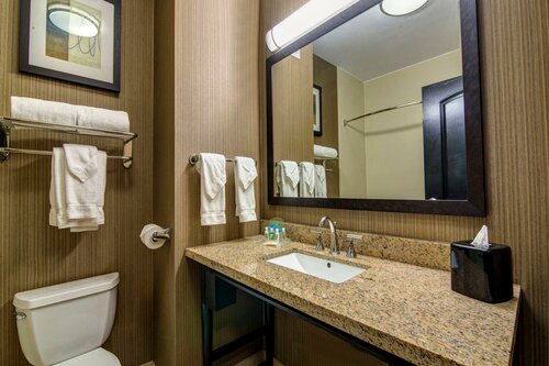 Holiday Inn Express Hotel & Suites Huntsville, Rezervați Hotel Hoteluri în Huntsville cu piscină, Piscină
