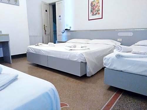 Hotel Doria, Забронировать Отель Кьявари Итальянская Ривьера