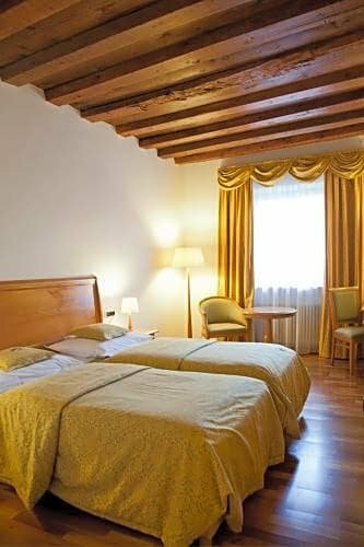 Hotel Restaurant Lilie, Забронировать Отель Отели Бреннера с парковкой, Парковка