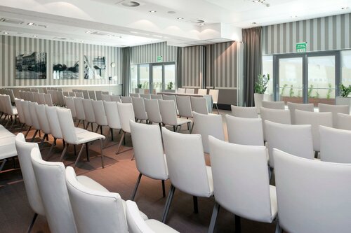 Holiday Inn Bydgoszcz, an Ihg Hotel, Забронировать Отель Отели Быдгоща с парковкой, Парковка