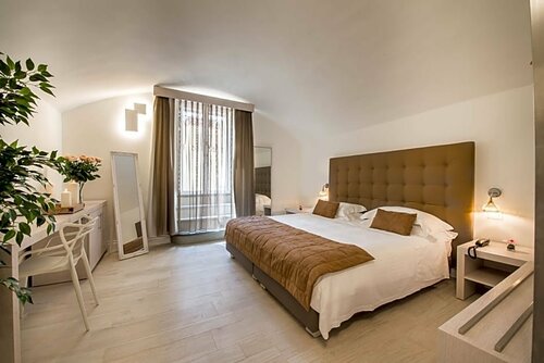 Forte16 View & SPA, Забронировать Курортный отель Отели Флоренции с бассейном, рядом с Больница "Приют невинных", Бассейн