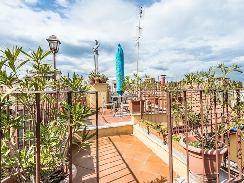 Campo de Fiori Luxury House, Забронировать Апартаменты/квартира Отели Навона с парковкой, Парковка