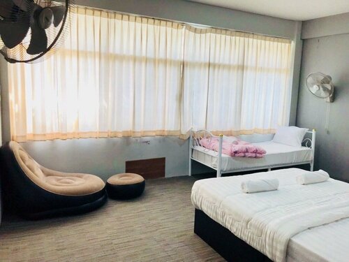 Lee House, Забронировать Отель Отели Провинции Бангкока с парковкой, Парковка