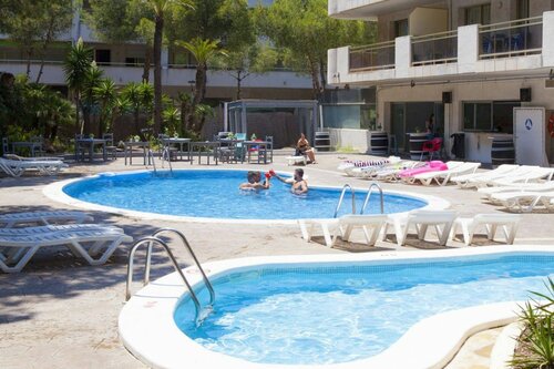 Mediterranean Suites, Забронировать Отель Отели Салоу с бассейном, рядом с Bosc Aventura Salou, Бассейн