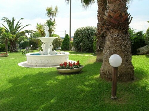 Hotel Lo Smeraldo, Book Hotel Hoteller i Cisternino med pool, Swimmingpool