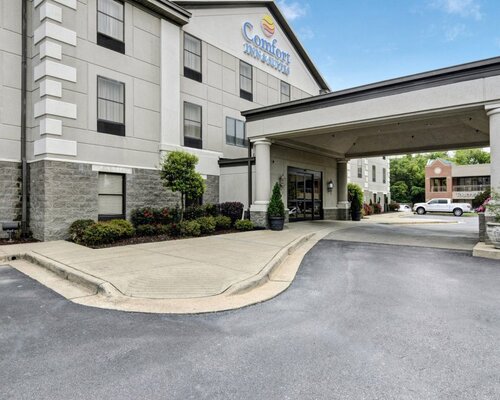 Comfort Inn & Suites Hot Springs Midtown, Забронировать Отель Хот-Спрингс Арканзас