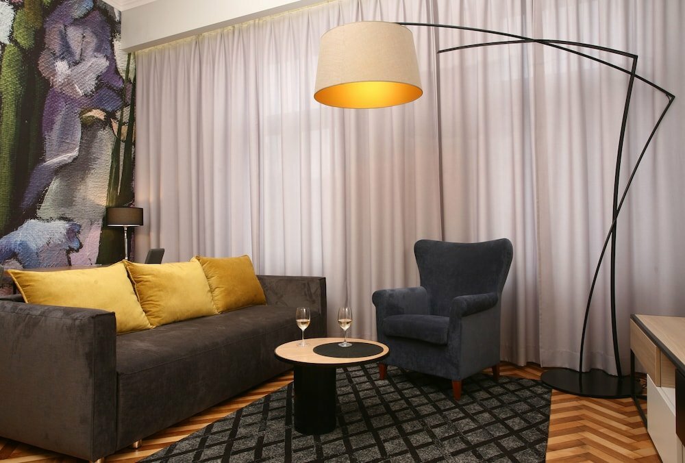 Arts Apartments