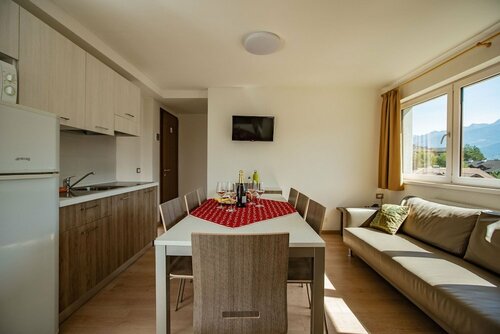 Aparthotel Des Alpes, Забронировать Апарт-отель Отели Кавалезе 3 звезды, рядом с Горнолыжный подъёмник Досс-Дей-Ларес, 3*