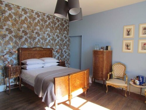 La Cour d'Argent, Book Hotel Champagne-Mouton Charente