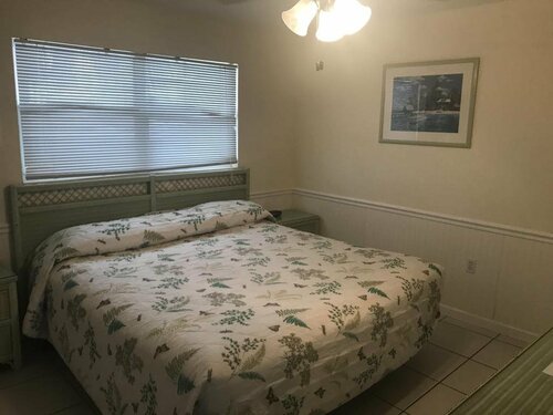 The Beacon Beachfront Bed and Breakfast, Забронировать Отель Форт-Майерс-Бич Fort Myers Area