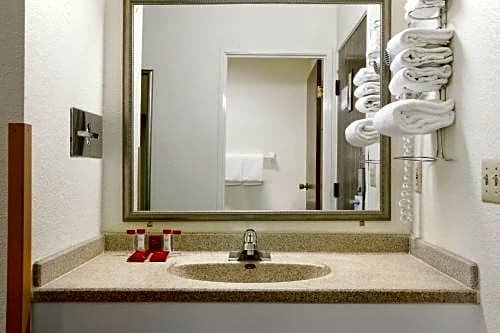 Baymont by Wyndham Waukesha, Prenota Hotel Waukesha Wisconsin