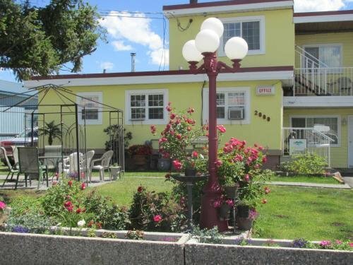 Traveller Motel, Book Motel Cranbrook Kimberley Alpine