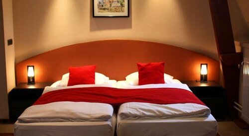 Hotel & Tapperij de Poshoorn, Rezervasyon Otel Wijck 