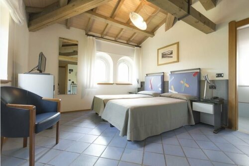 Relais Villa Matarazzo, Đặt Biệt thự Gradara Marche