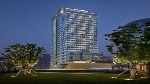 Hotel Indigo Shanghai On The Bund by IHG, Забронировать Отель Отели Шанхая с парковкой, рядом с Рынок Юннань Базар, Парковка