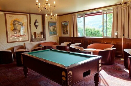 Family Hotel, Book Hotel Hoteller i Rhône-Alps med parkering, Parkering