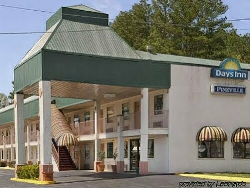 OYO Hotel Pineville LA Hwy 165, Book Hotel Hoteller i Missouri med pool, Swimmingpool