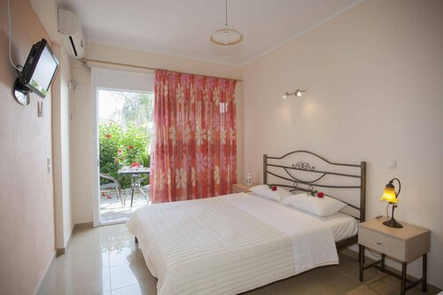 Filoxenia Sea View, จอง เกสท์เฮาส์ Párga 