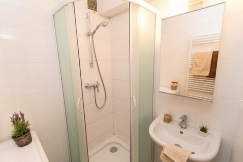 CheckVienna - Apartment Josef Kutscha, Prenota Appartamento Vienna Austria, vicino a Riverside Shopping Centre