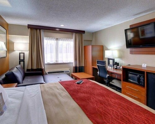 Quality Inn And Suites, Забронировать Отель Отели Малбис с завтраком, Завтраки