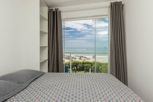Galé Beach Residence 04, Забронировать Отель Отели Санта-Катариной с парковкой, Парковка