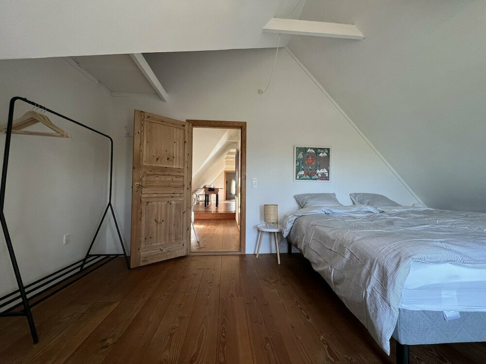 Lake View Apartment