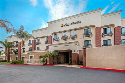 La Quinta Inn & Suites Temecula, Rezervați Hotel Temecula California