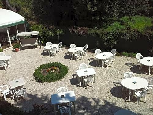 Hotel Il Parco, Rezervați Hotel Sirolo 