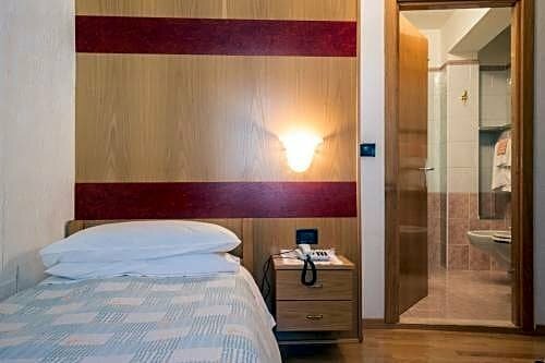 Hotel Centrale, Забронировать Отель Пейо Фонти Валь-ди-Соле